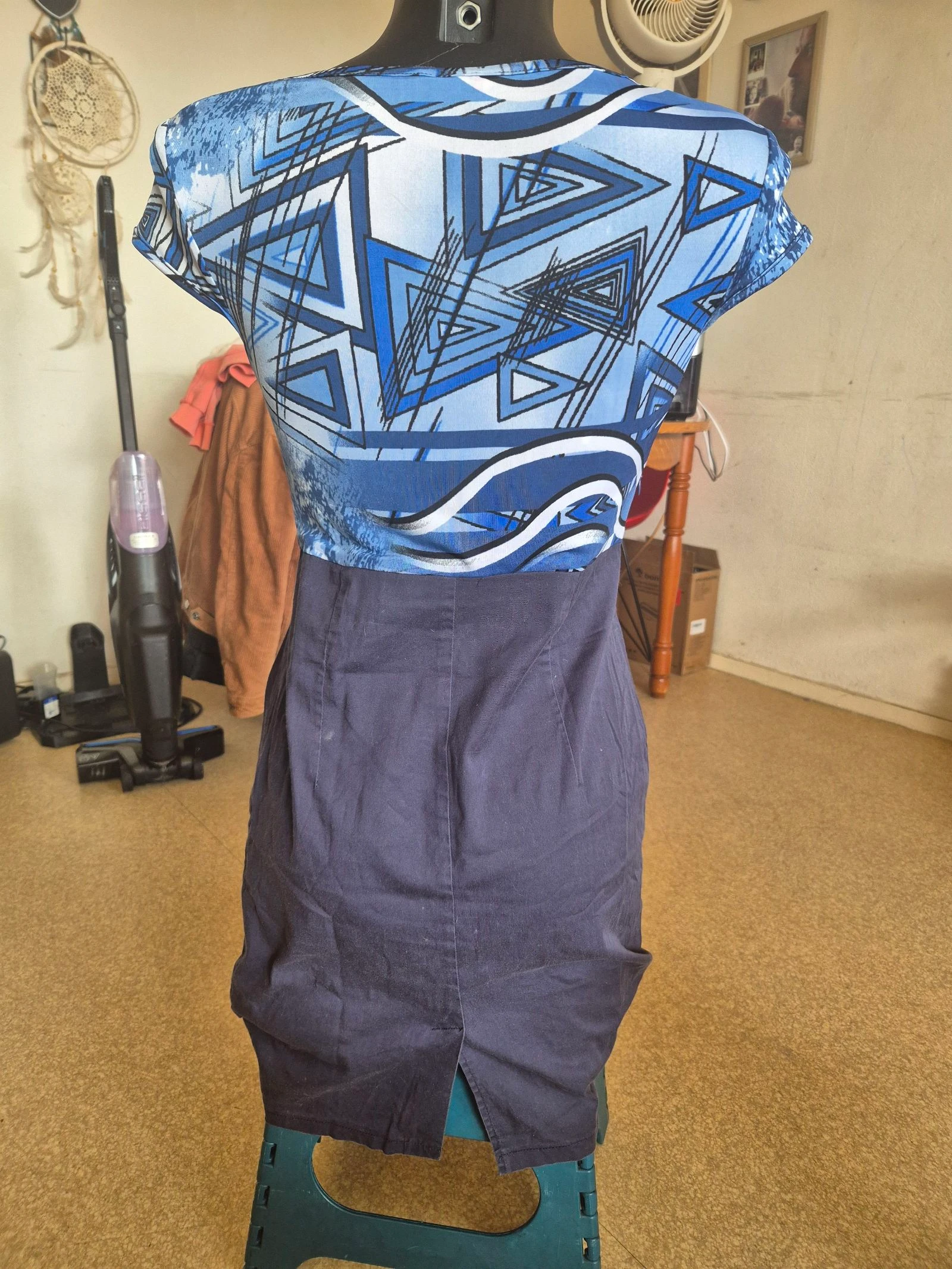 Size L blue dress never worn – photo 2